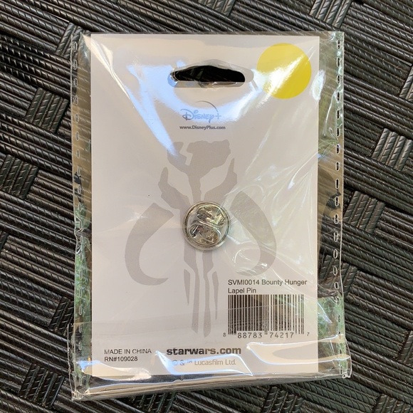 Mandalorian - Lapel Pin - Picture 3 of 3